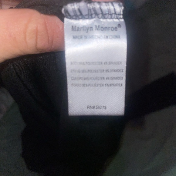 New Marilyn Monroe long sleeve bodysuit - Picture 4 of 6